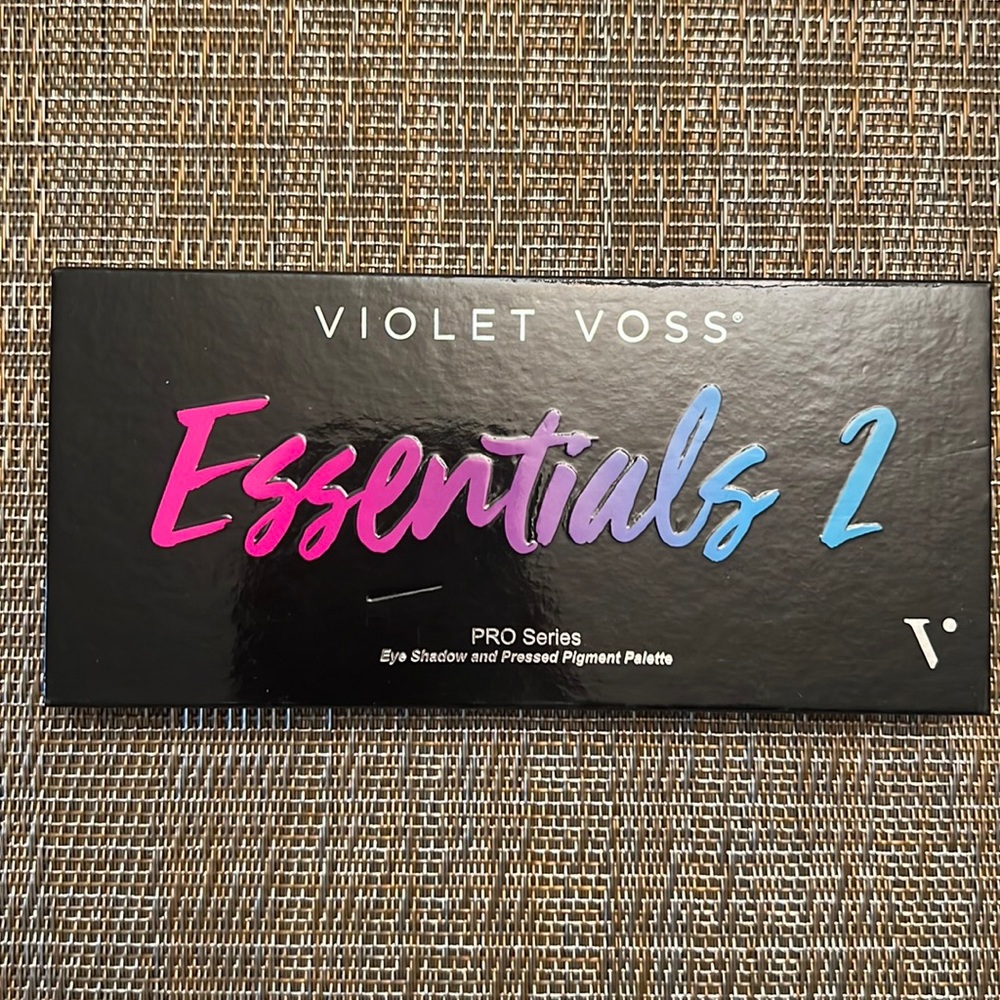 Violet Voss Eyeshadow Palette